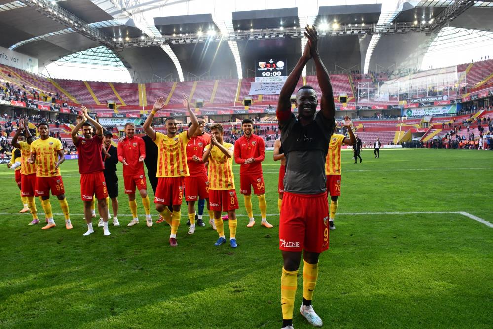 Rizespor Kayseri'de engele takıldı