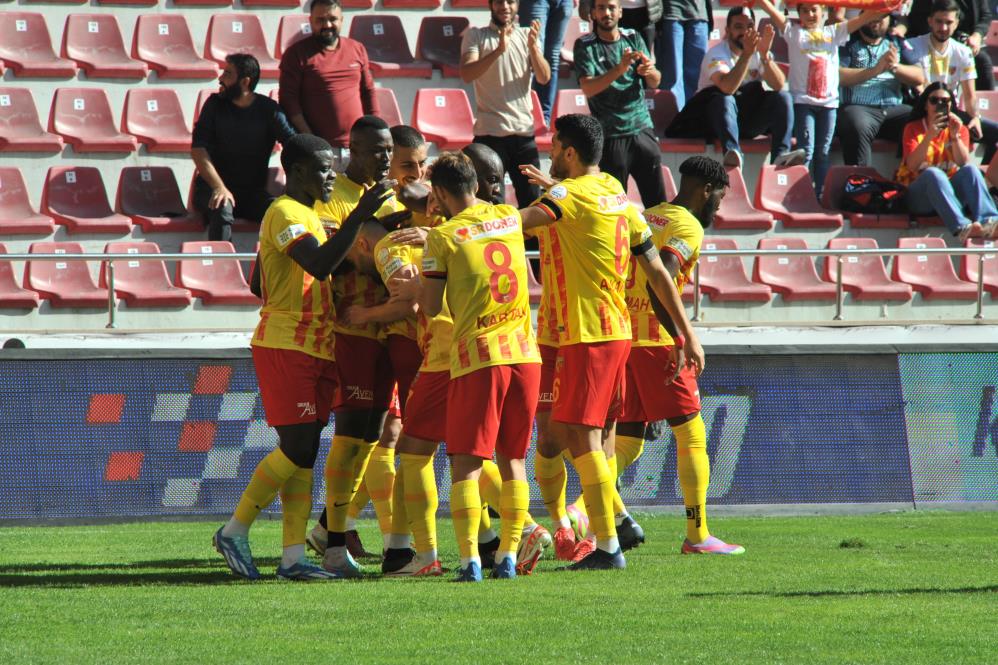 Rizespor Kayseri'de engele takıldı