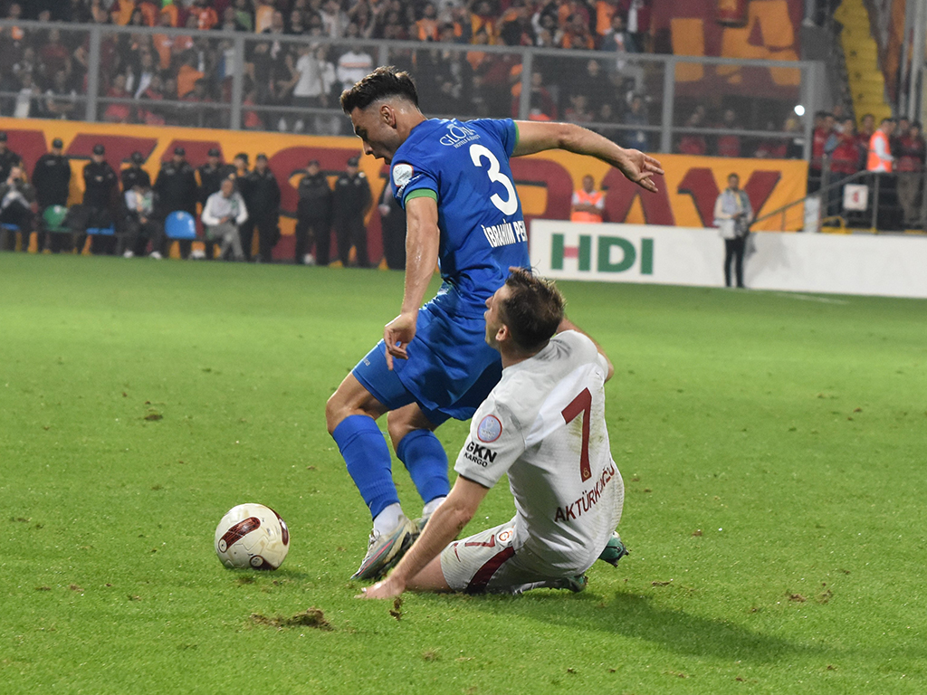 Rizespor - Galatasaray maçı fotoğrafları