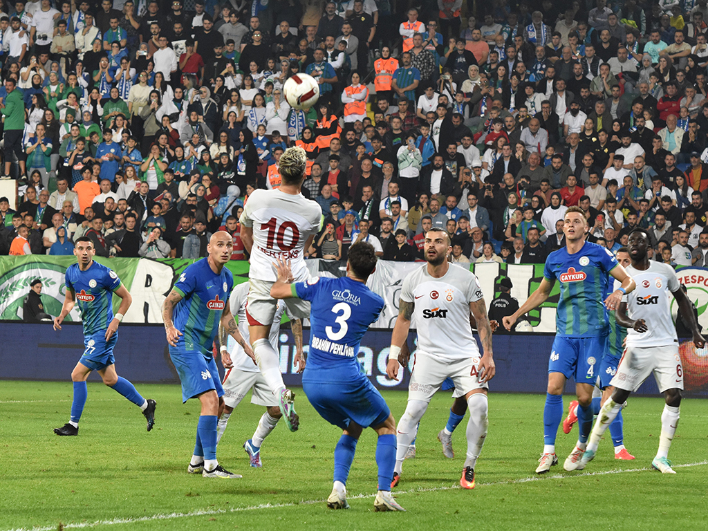 Rizespor - Galatasaray maçı fotoğrafları