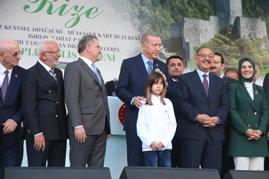 Cumhurbaşkanı Erdoğan Rize'de