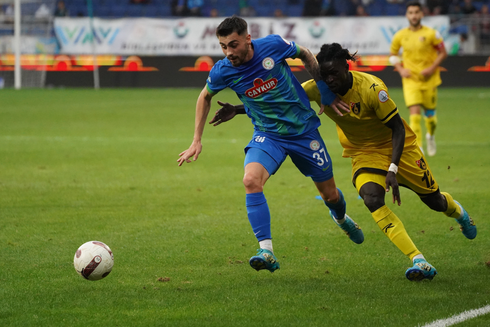 Çaykur Rizespor - İstanbulspor maçı fotoğrafları