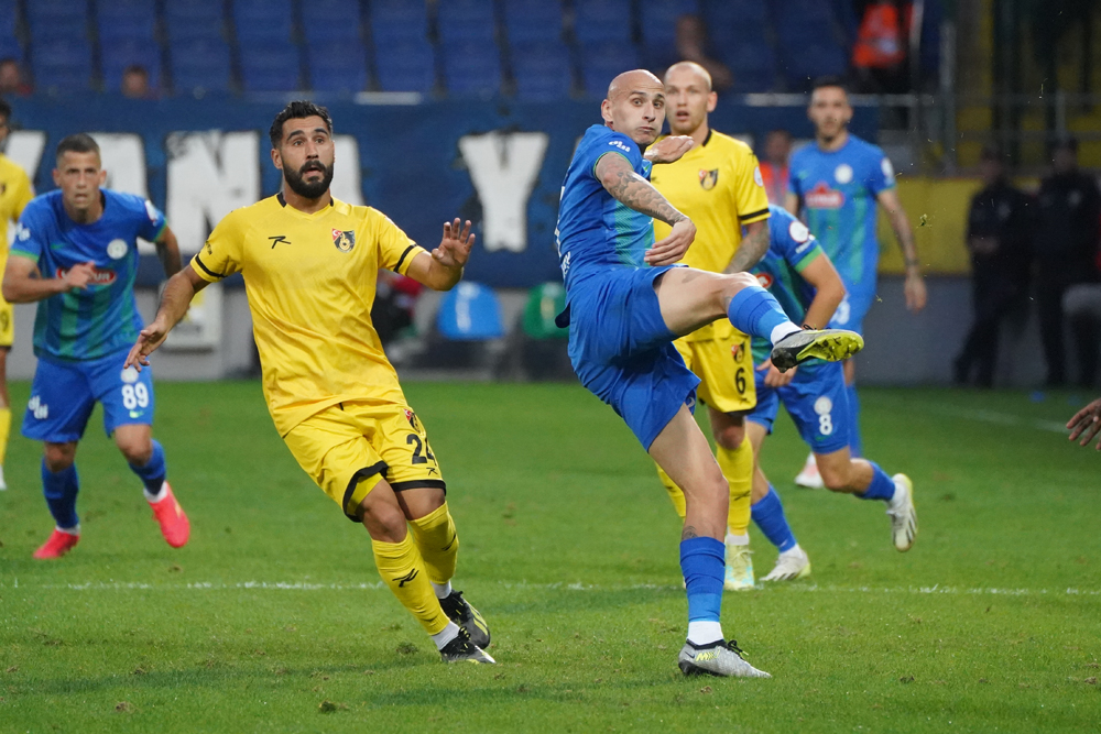 Çaykur Rizespor - İstanbulspor maçı fotoğrafları