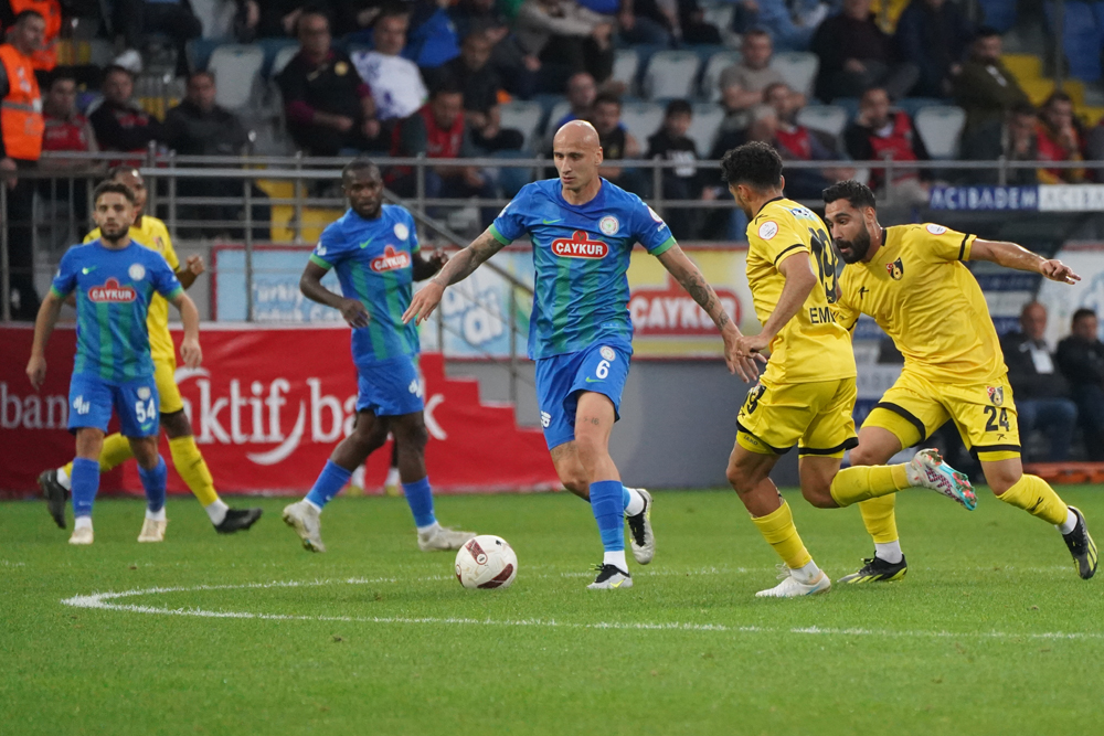 Çaykur Rizespor - İstanbulspor maçı fotoğrafları
