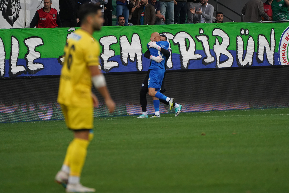 Çaykur Rizespor - İstanbulspor maçı fotoğrafları
