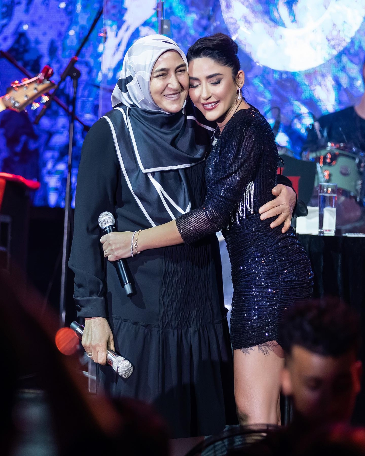 Melek Mosso bu kez Diyarbakır'ı salladı