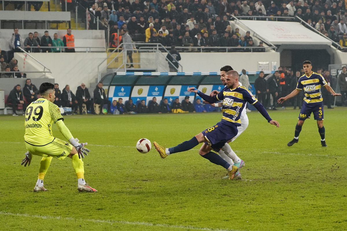 Ankaragücü - Rizespor maçı fotoğrafları