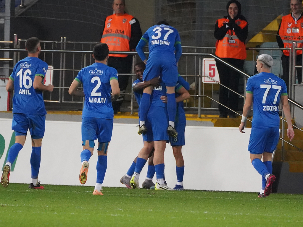 Rizespor - Pendikspor maçı fotoğrafları