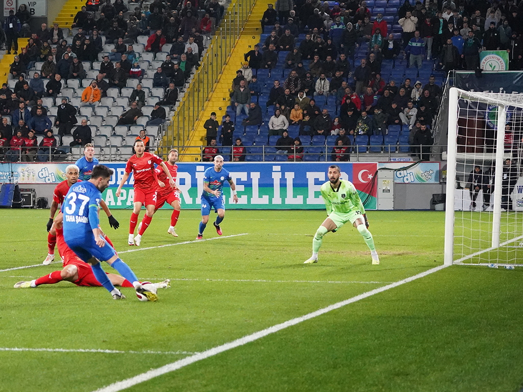 Rizespor - Pendikspor maçı fotoğrafları