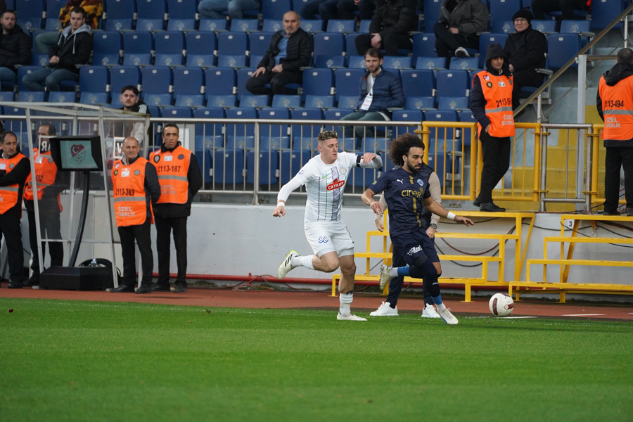 Rizespor-Kasımpaşa maçı fotoğrafları