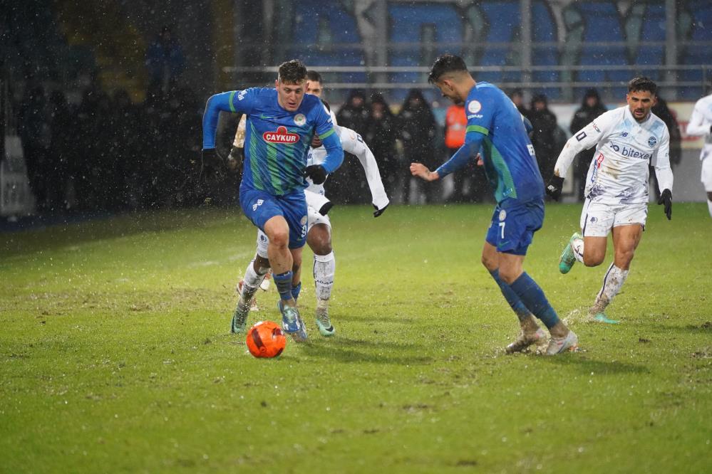 Rizespor-Adana Demirspor maçı fotoğrafları