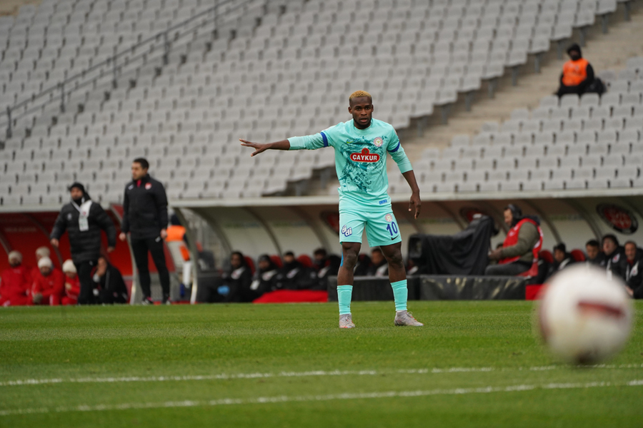 Fatih Karagümrük-Rizespor maçı fotoğrafları