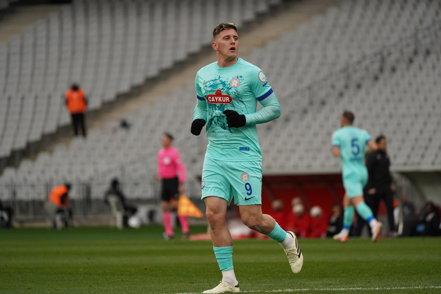 Fatih Karagümrük-Rizespor maçı fotoğrafları