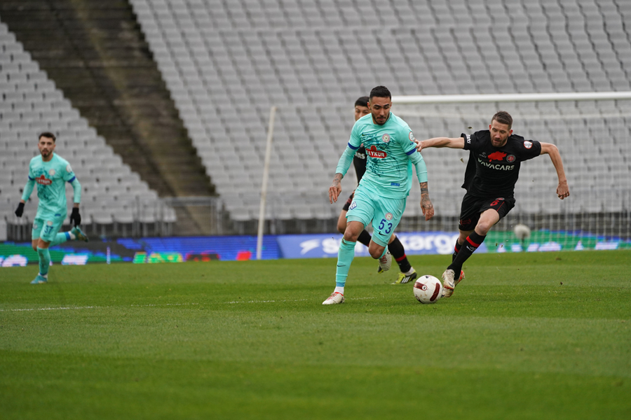 Fatih Karagümrük-Rizespor maçı fotoğrafları