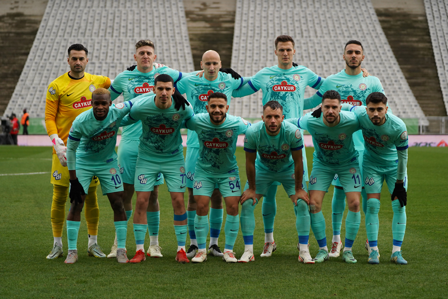 Fatih Karagümrük-Rizespor maçı fotoğrafları