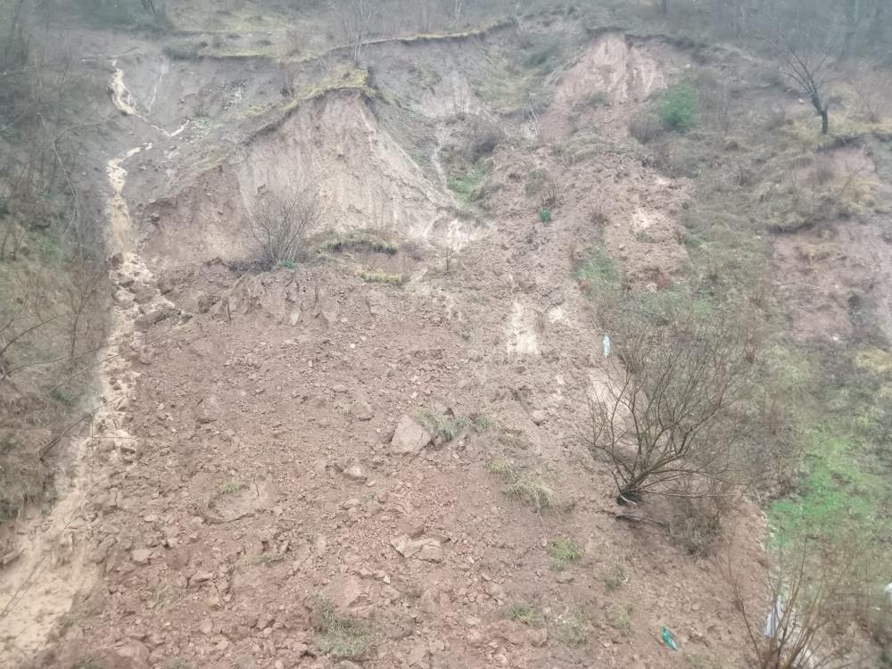 Artvin’de şiddetli yağışlar su taşkınlarına ve heyelanlara neden oldu