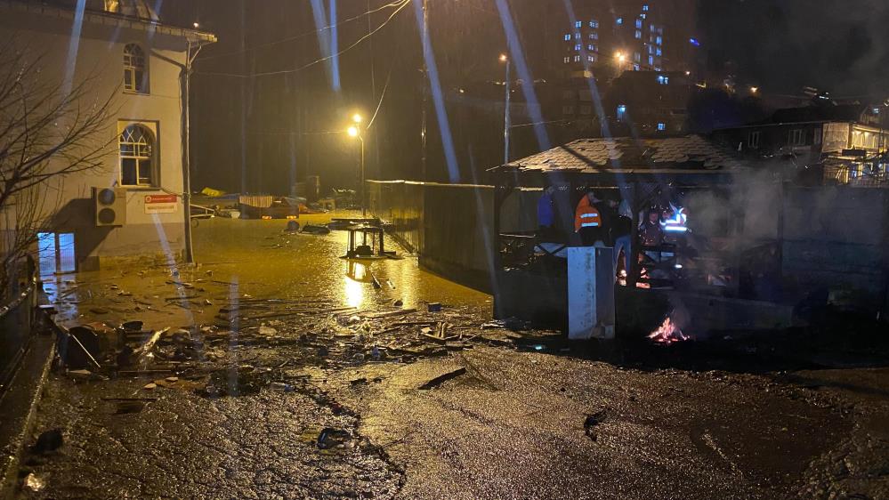 Artvin’de şiddetli yağışlar su taşkınlarına ve heyelanlara neden oldu