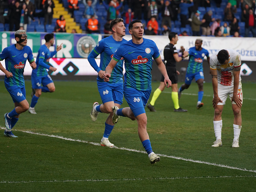 Rizespor - Kayserispor maçı