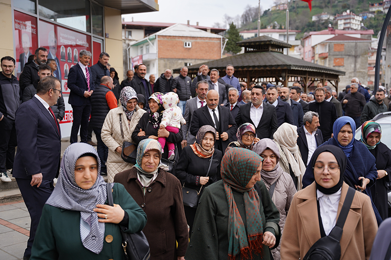 MHP Derepazarı'nda boy gösterdi
