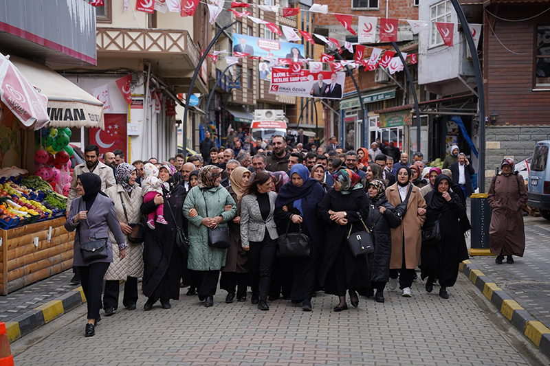 MHP Derepazarı'nda boy gösterdi