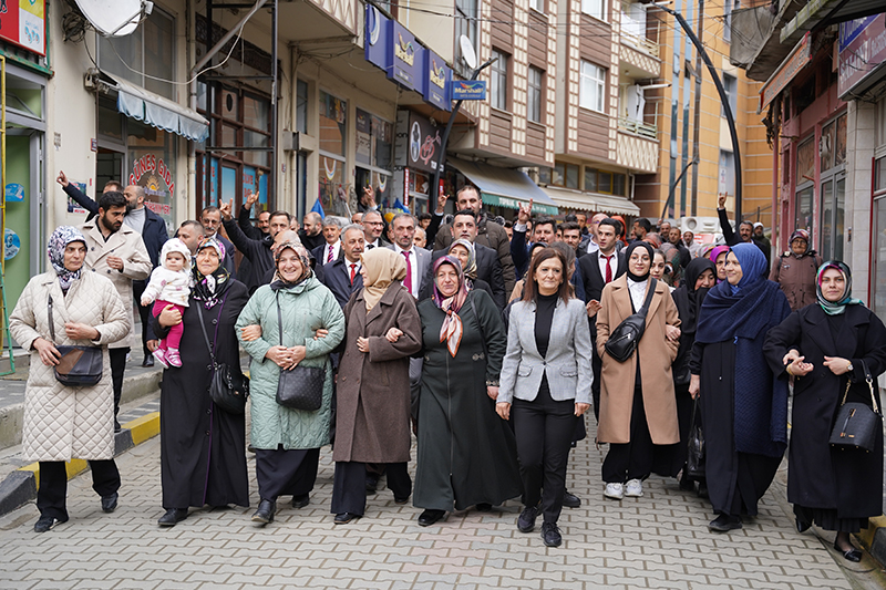 MHP Derepazarı'nda boy gösterdi