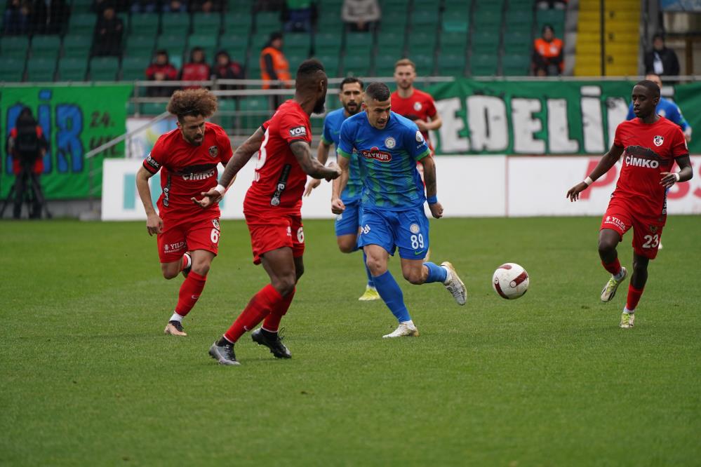 Rizespor-Gaziantep FK maçı fotoğrafları