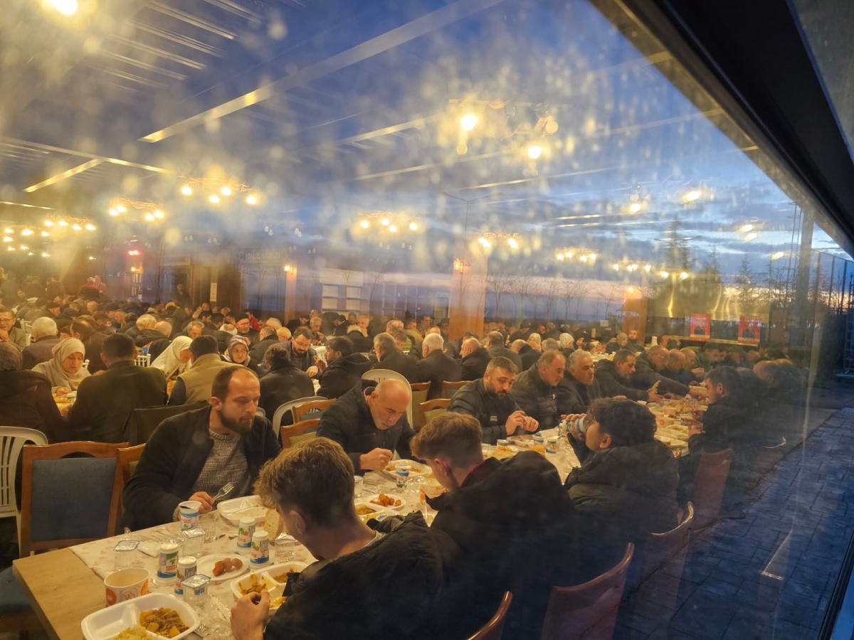 Derepazarı'nda MHP'nin iftarına yoğun ilgi