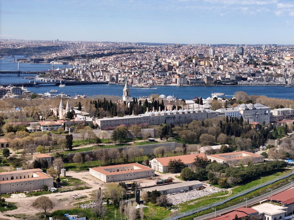 Mukaddes Emanetlere yoğun ilgi