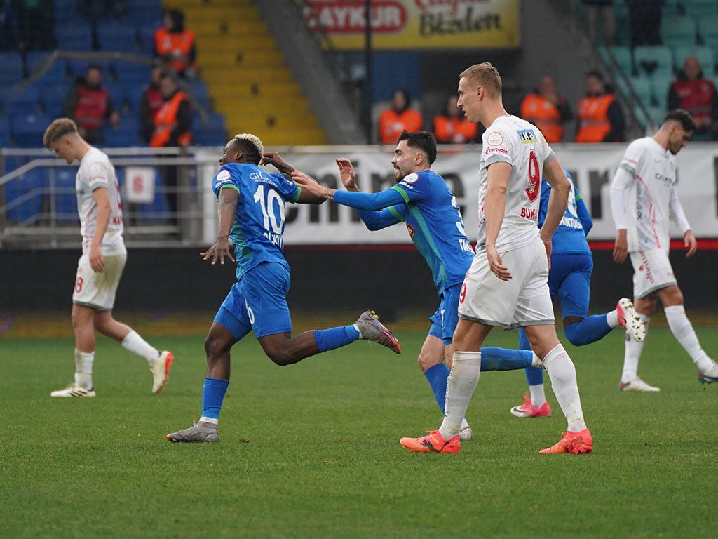 Rizespor - Antalyaspor maçı