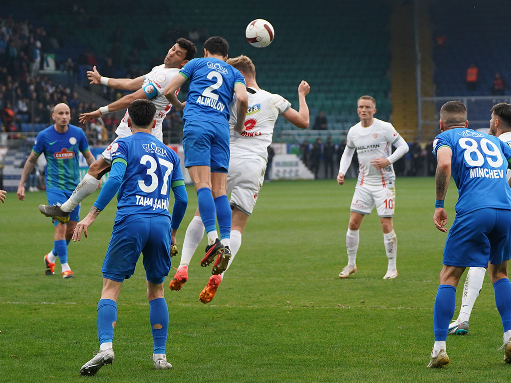 Rizespor - Antalyaspor maçı