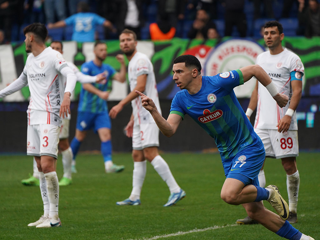 Rizespor - Antalyaspor maçı