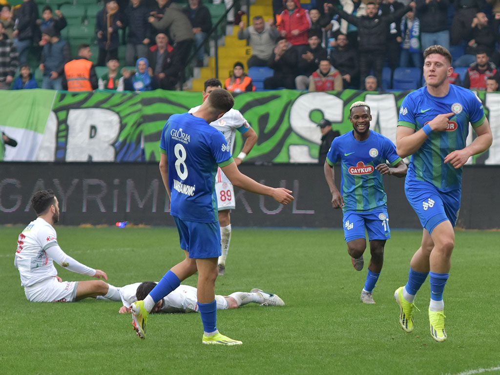 Rizespor - Antalyaspor maçı