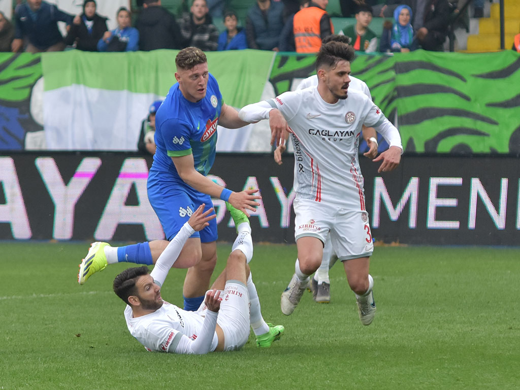 Rizespor - Antalyaspor maçı