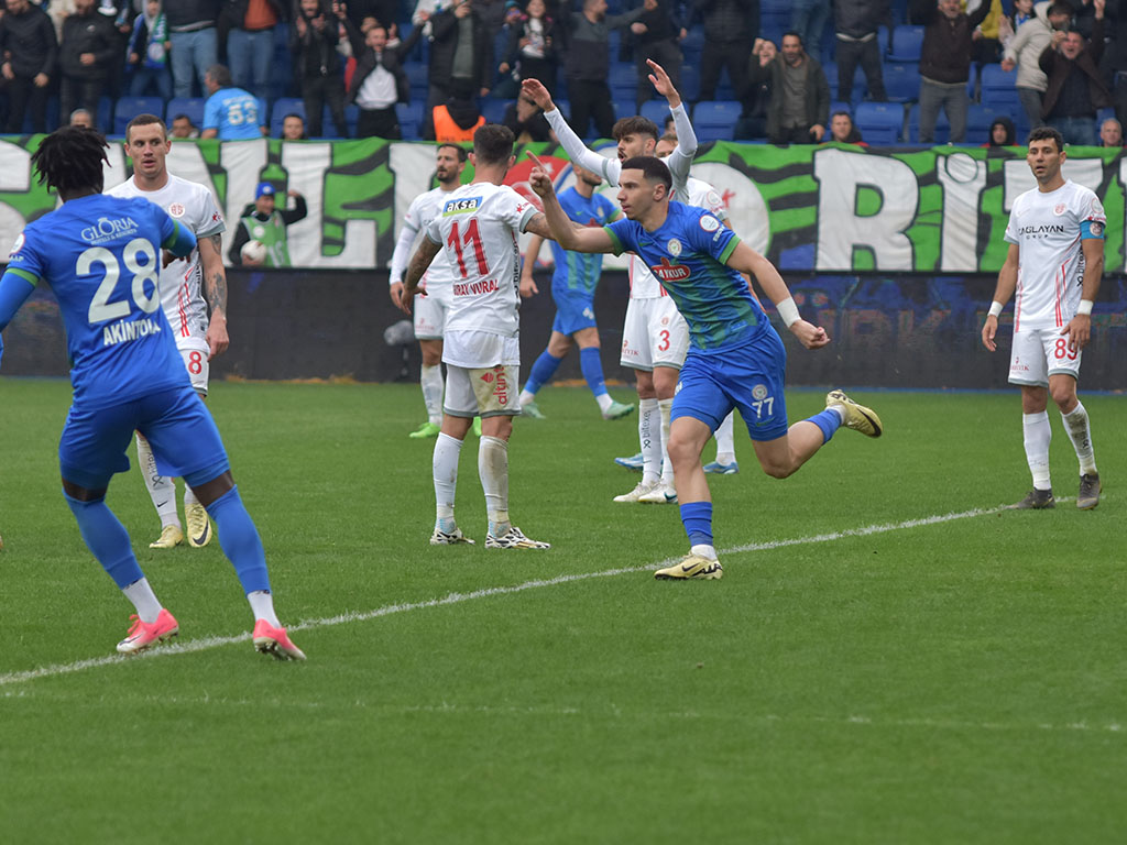 Rizespor - Antalyaspor maçı