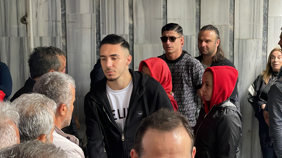 Esila Tüfekçi gözyaşları içerisinde son yolculuğuna uğurlandı