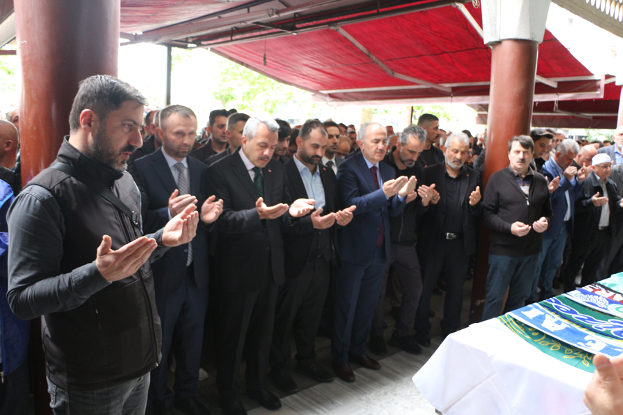 Esila Tüfekçi gözyaşları içerisinde son yolculuğuna uğurlandı