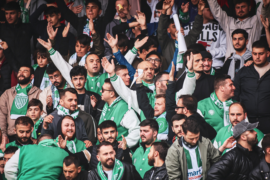 Çayelispor 30 yıl sonra TFF 3. Lig'e yükseldi