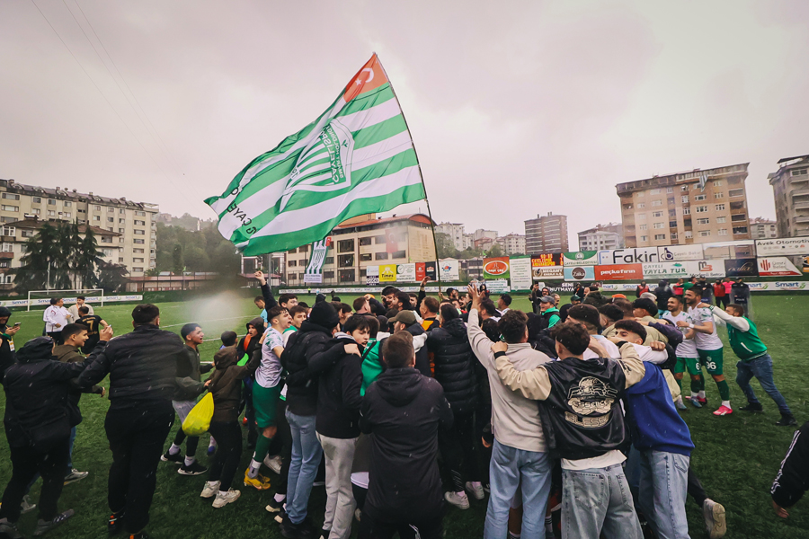 Çayelispor 30 yıl sonra TFF 3. Lig'e yükseldi