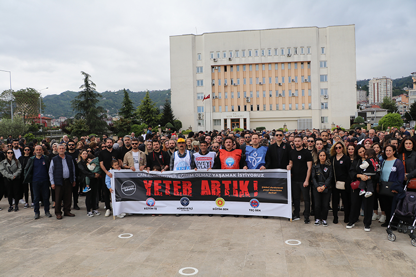 Rize'de eğitimciler şiddete karşı birleşti