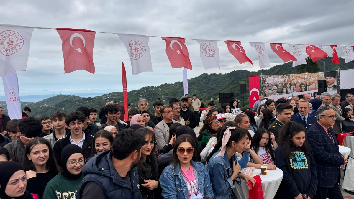 Tarihi Ciha Kalesi'nde 19 Mayıs