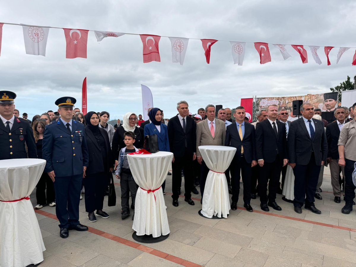 Tarihi Ciha Kalesi'nde 19 Mayıs