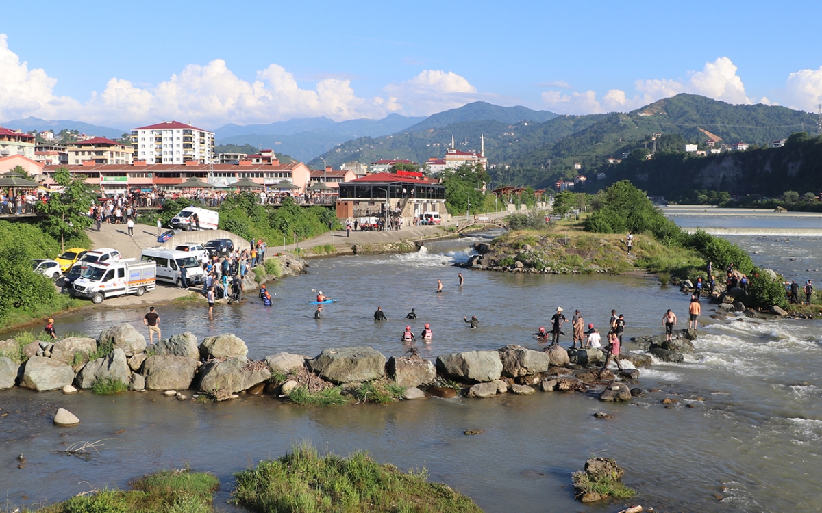 Rize'de can pazarı