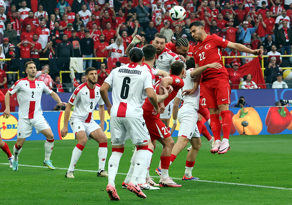 Milliler, gruplara ilk kez 3 puanla başladı