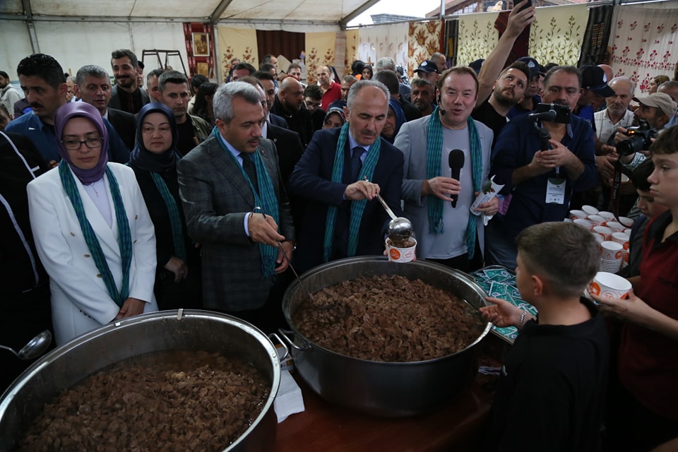 Gastro Rize kortej yürüyüşü ile başladı