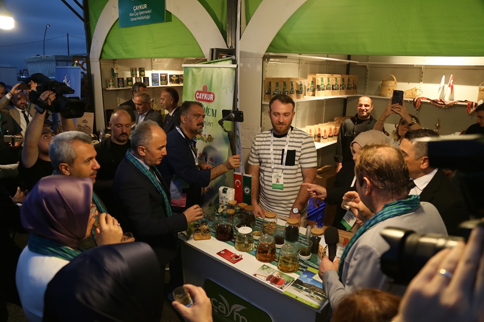 Gastro Rize kortej yürüyüşü ile başladı