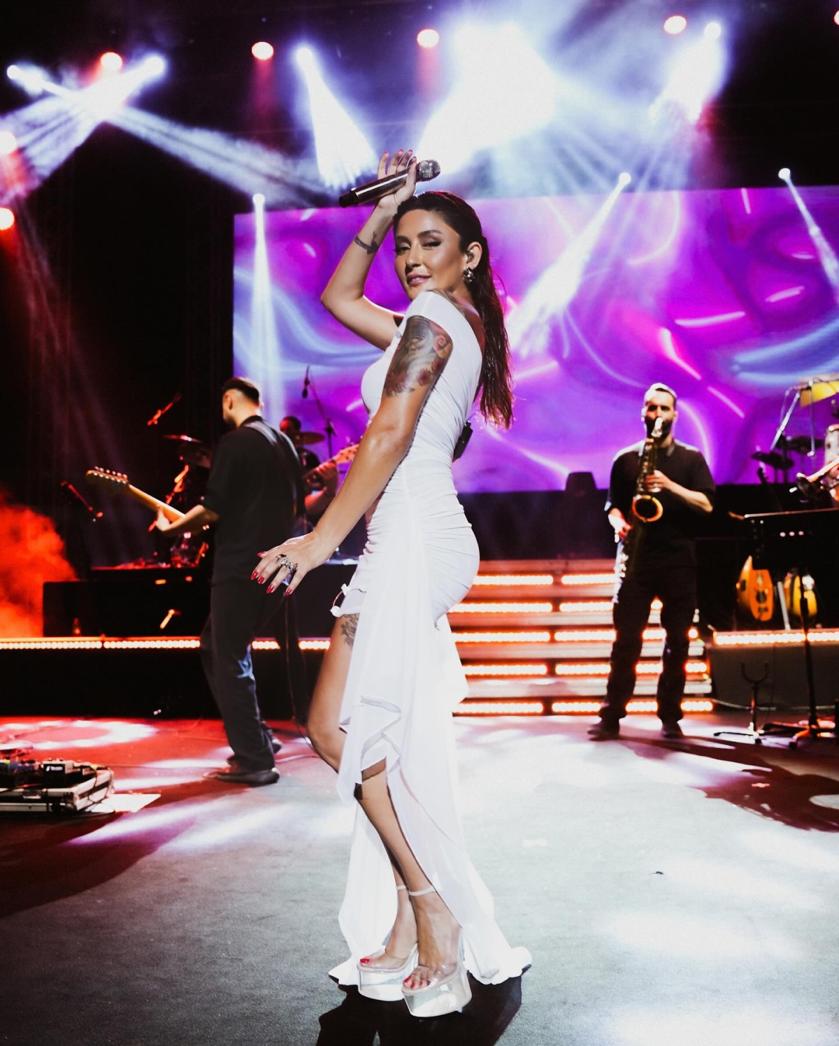 Melek Mosso konserlerine yoğun ilgi