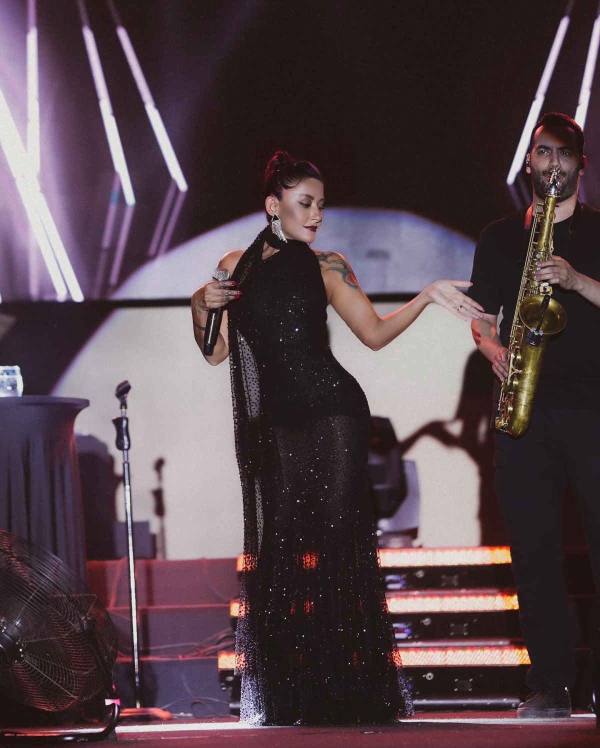 Melek Mosso konserlerine yoğun ilgi