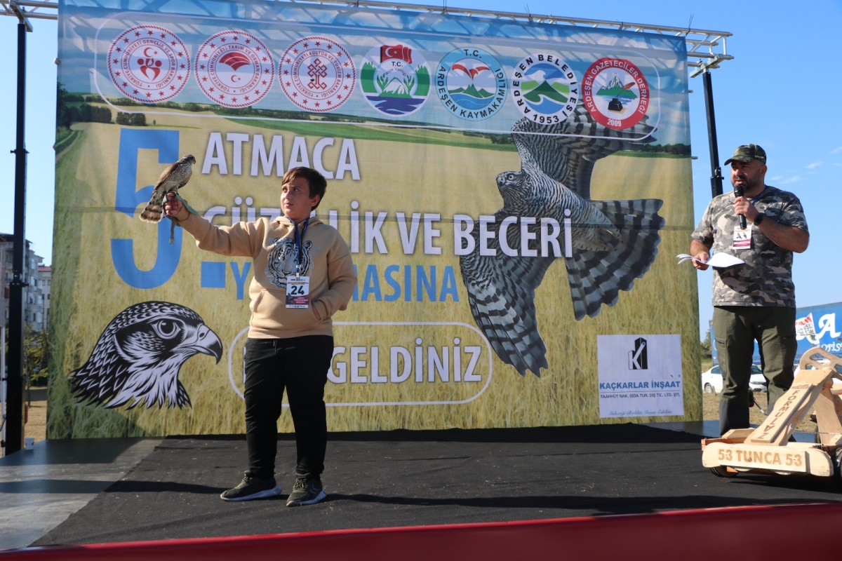 Rize'de Atmacalar güzellikte yarıştı