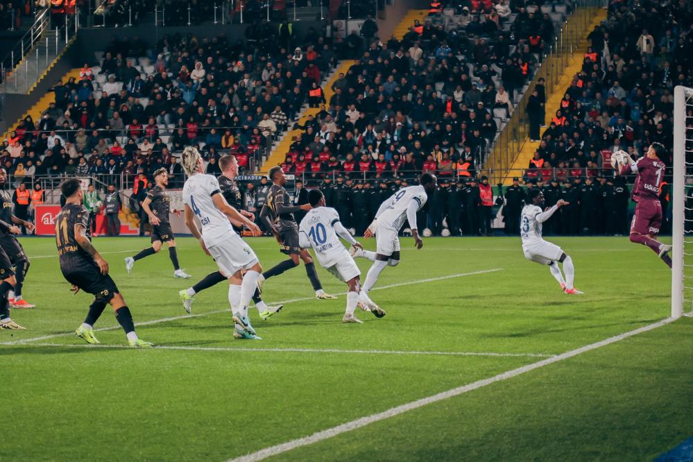 Rizespor - Trabzonspor maçı