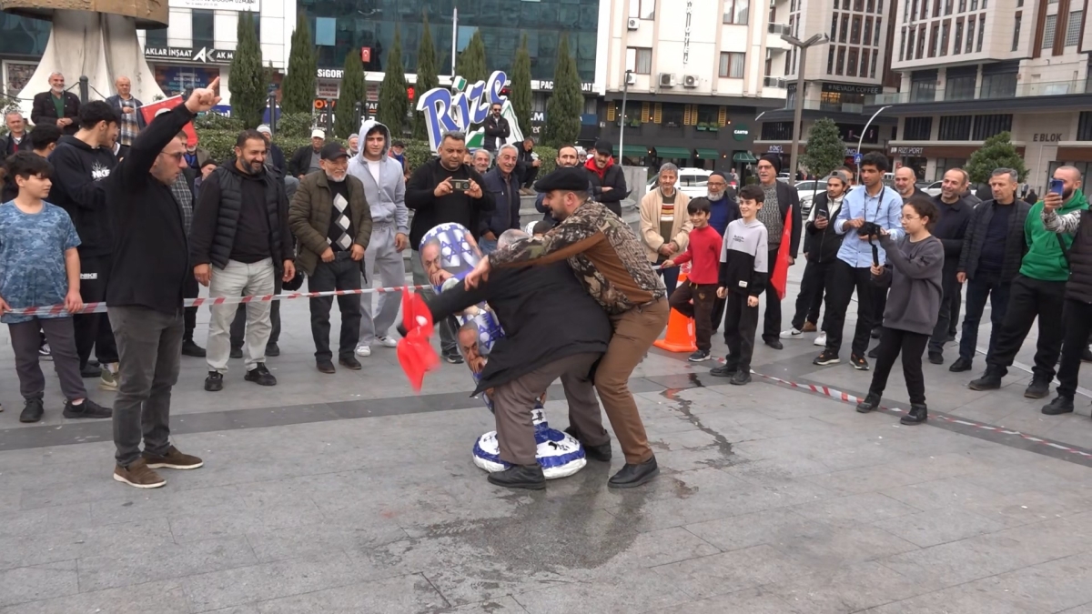 Rize'de İsrail protestosu